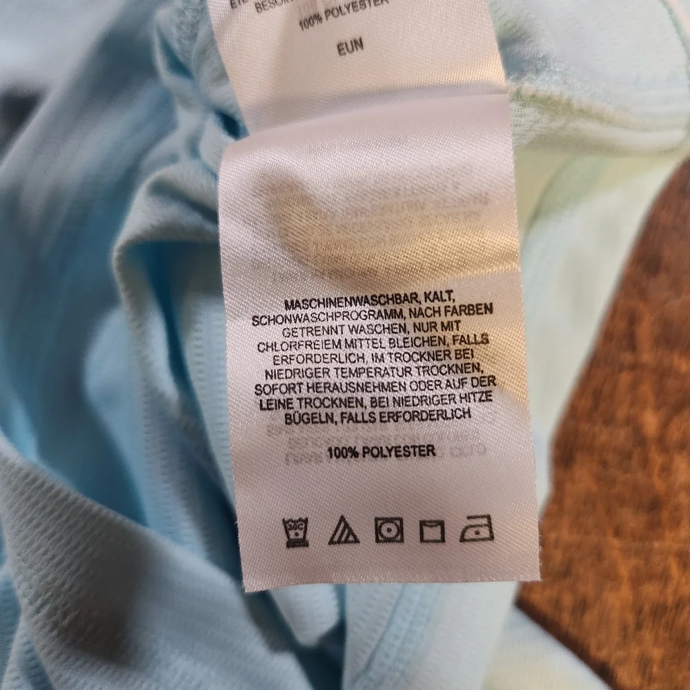 Mountain Hardwear Women Size S Performance Tank Top Stretch Sleeveless Sky Blue - Picture 6 of 8